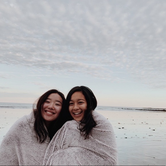 Meet your Posher, Audrey - Picture 1 of 1